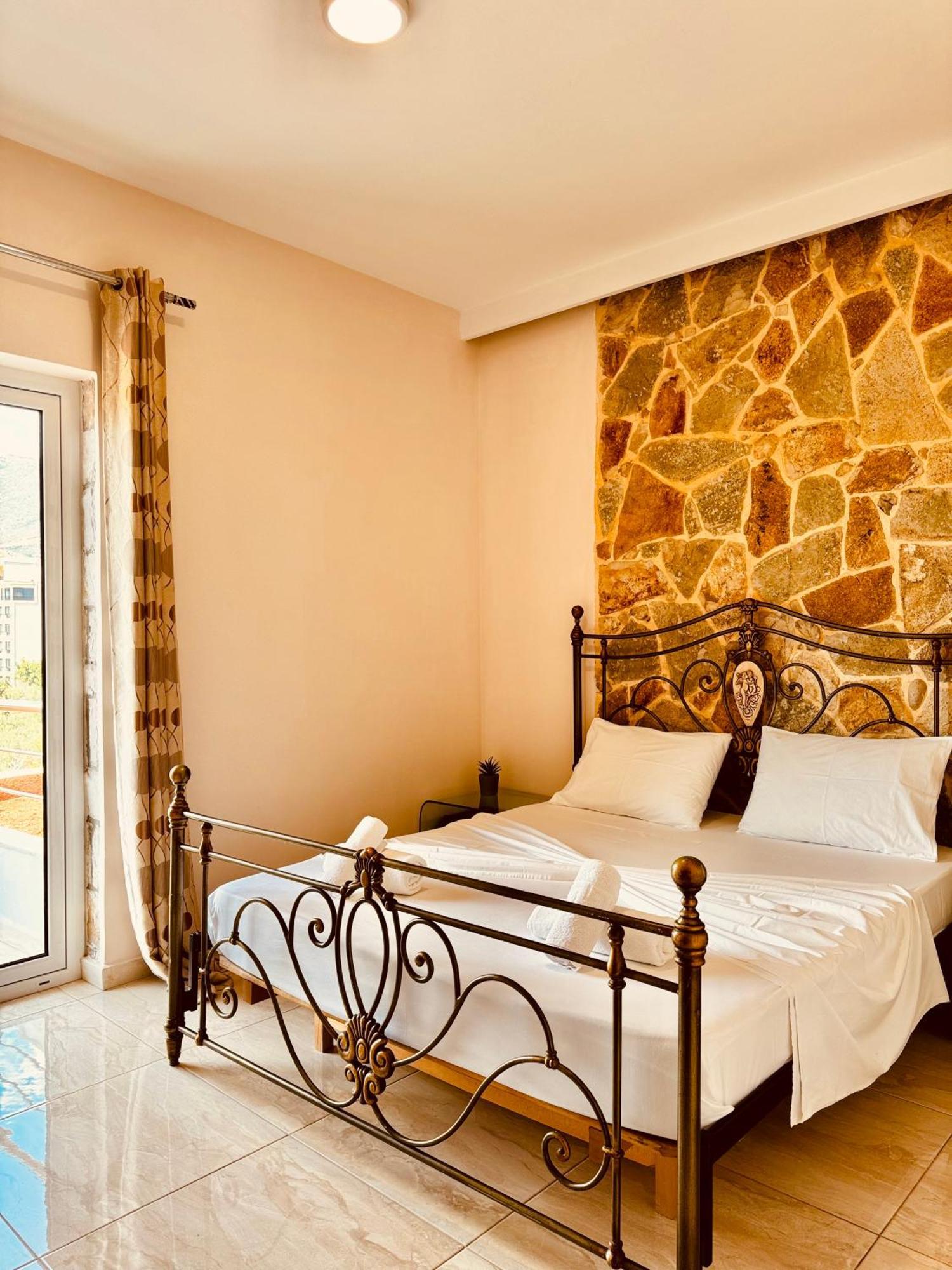 Villa Merkuri Himare Exterior foto